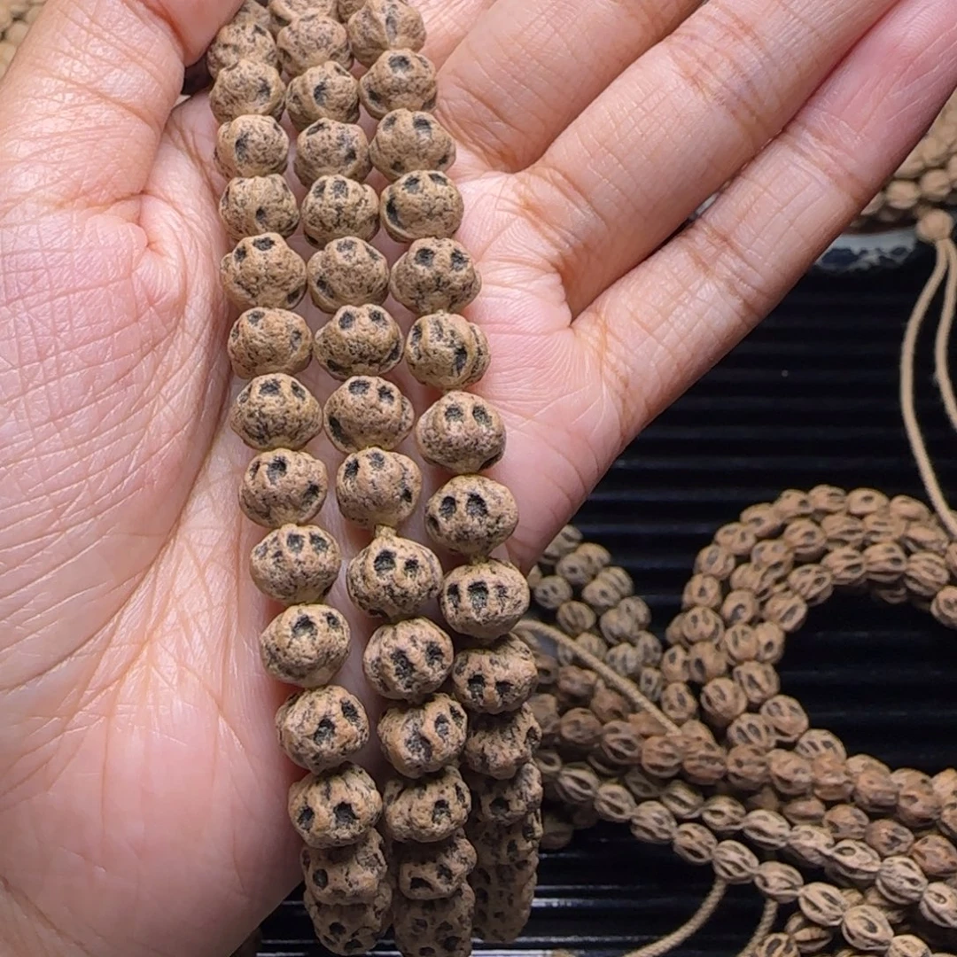 蠡***子柏香籽/百香籽吊坠