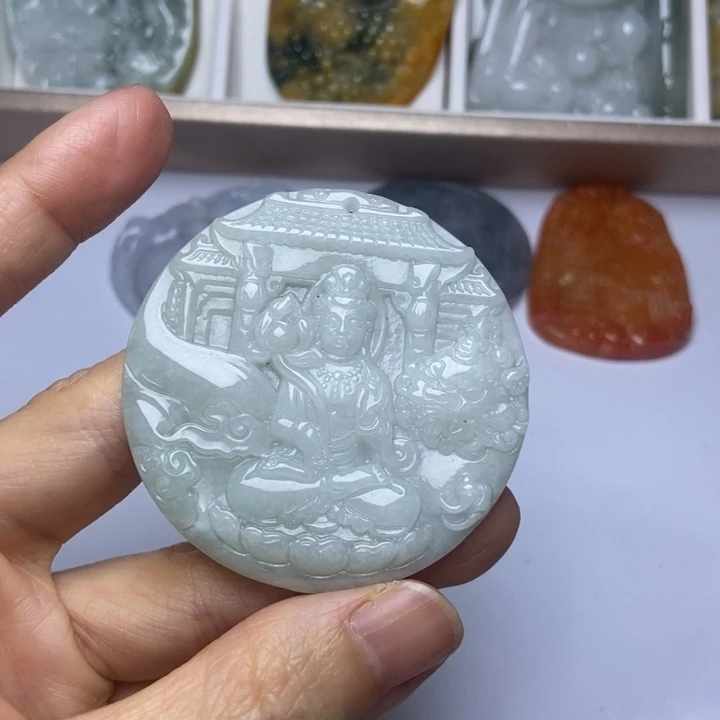 翡翠未镶嵌颈饰翡翠