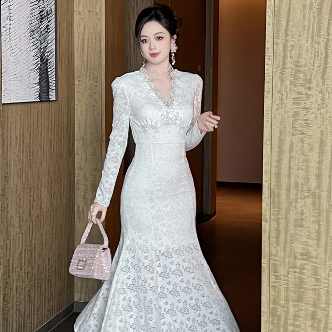 【鹿鹿定制】气质白色肌理感轻奢名媛风蕾丝鱼尾v领裙子40625