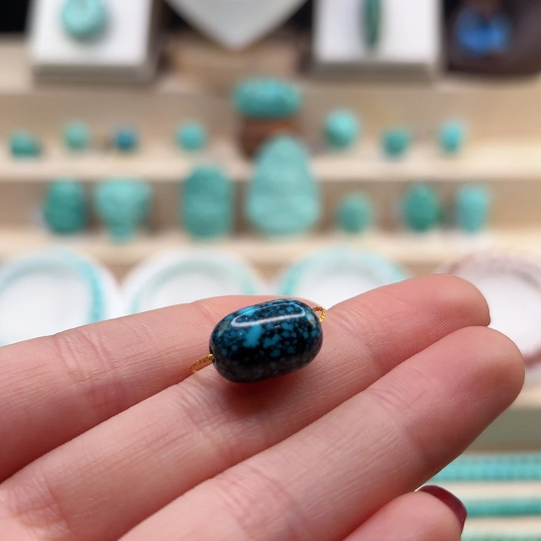 绿松石配饰未镶嵌