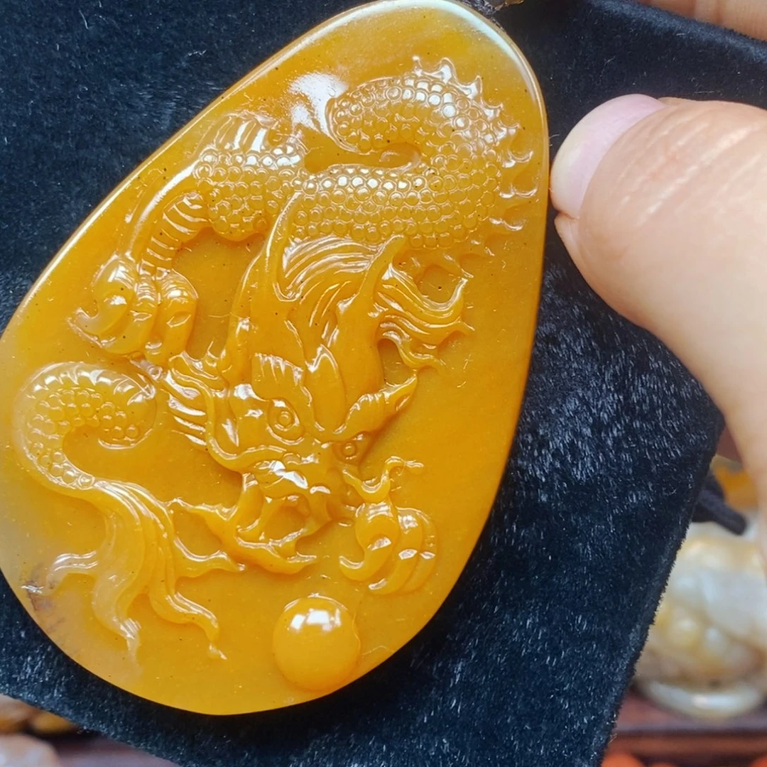 未镶嵌石英质玉（黄龙玉）吊坠(不含链)