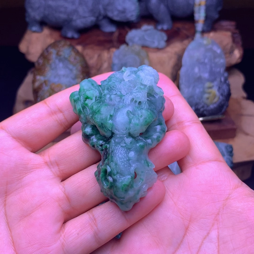 赵****未镶嵌定制翡翠翡翠