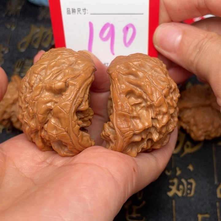 吊坠桃核文玩的好