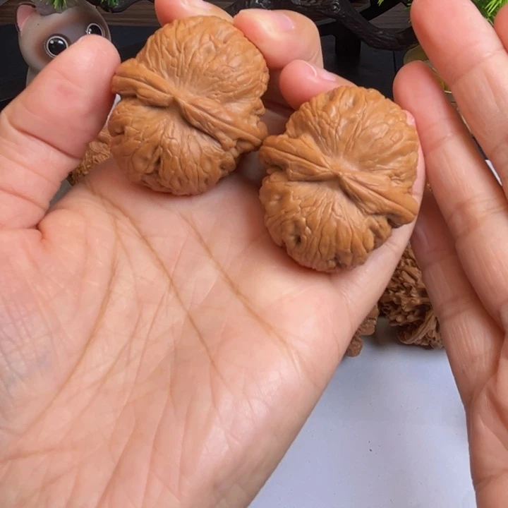 木质类文玩核桃元宝44