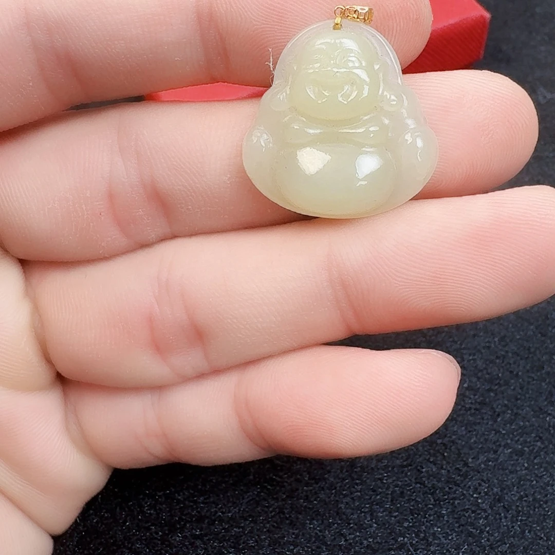 颈饰18K金镶嵌和田玉