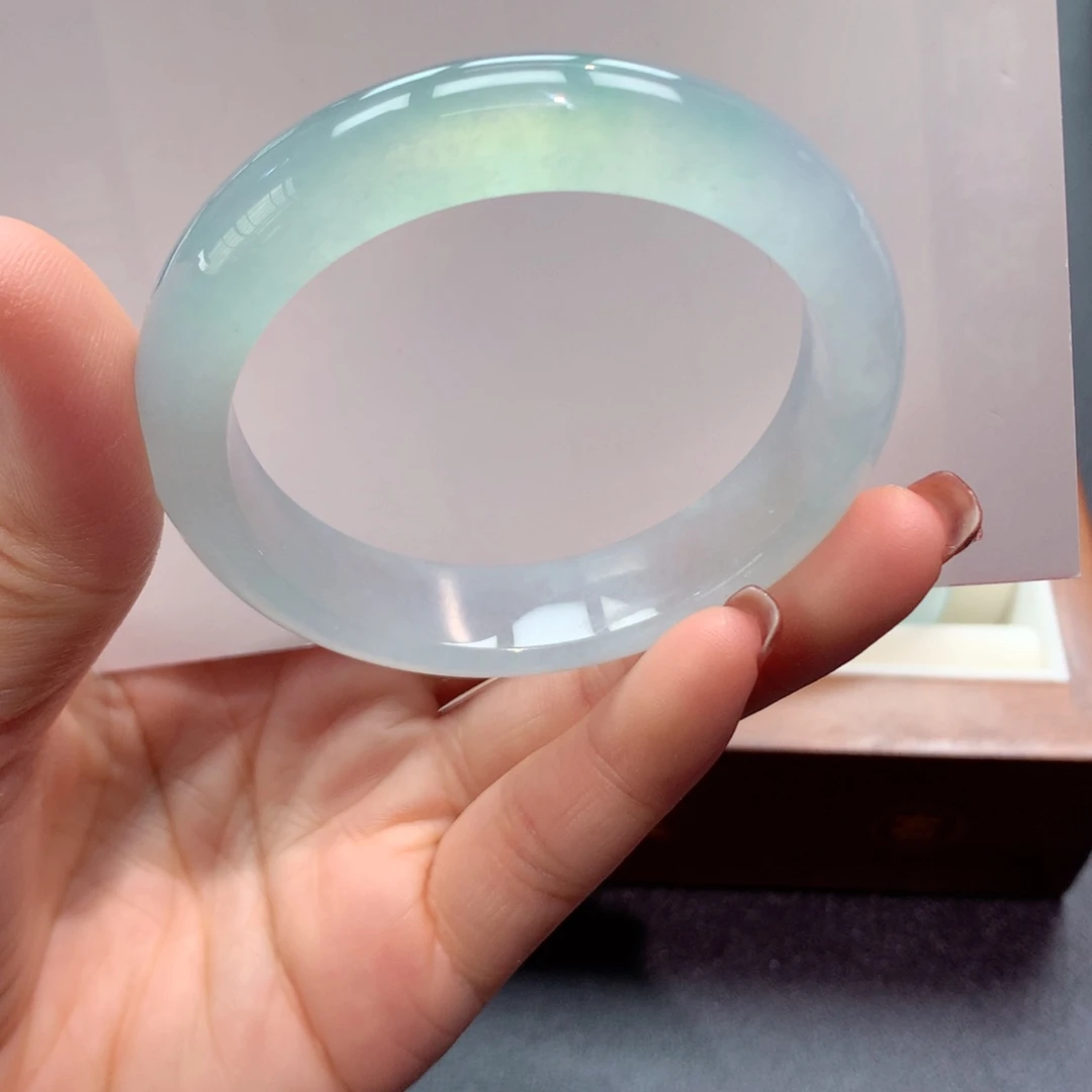 翡翠未镶嵌手镯3号