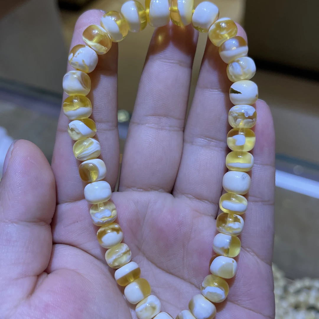 8-10蜜蜡金磁白溶洞老型手持女款手工气质白色轻奢时尚蜜蜡手串