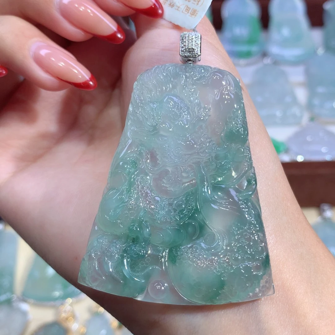 吊坠(不含链)18K金镶嵌翡翠