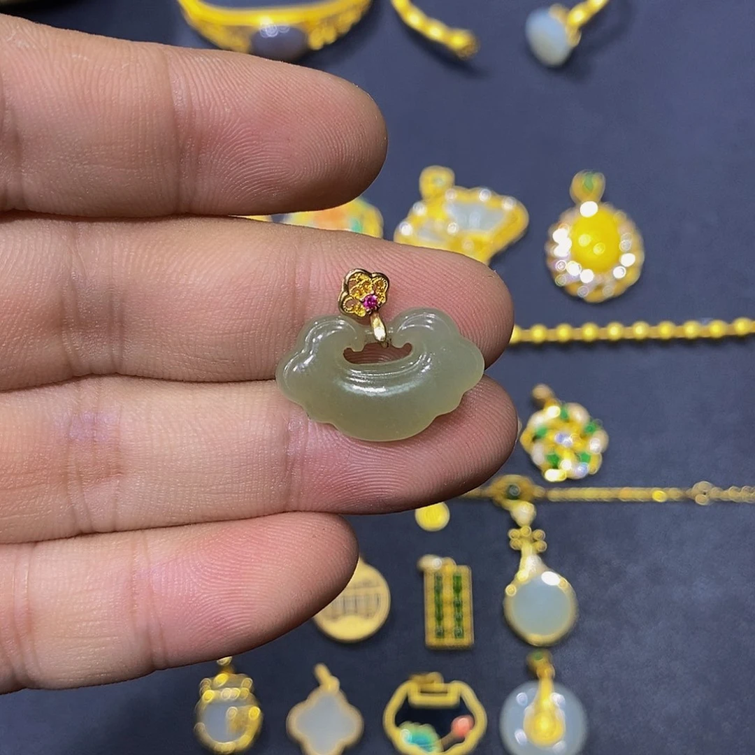 和田玉银S925镀金镶嵌颈饰