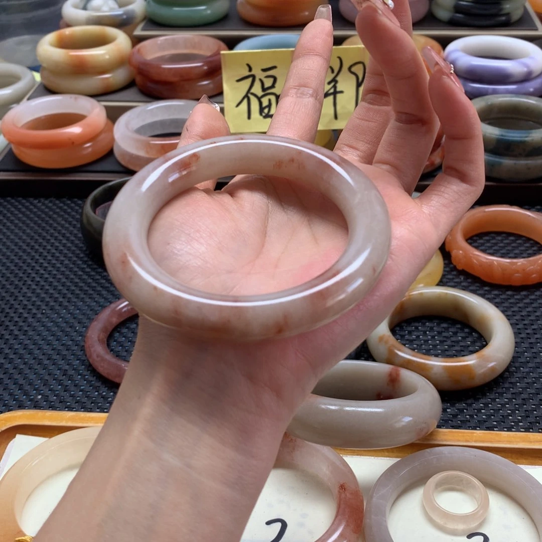 石英质玉手镯未镶嵌搁**元