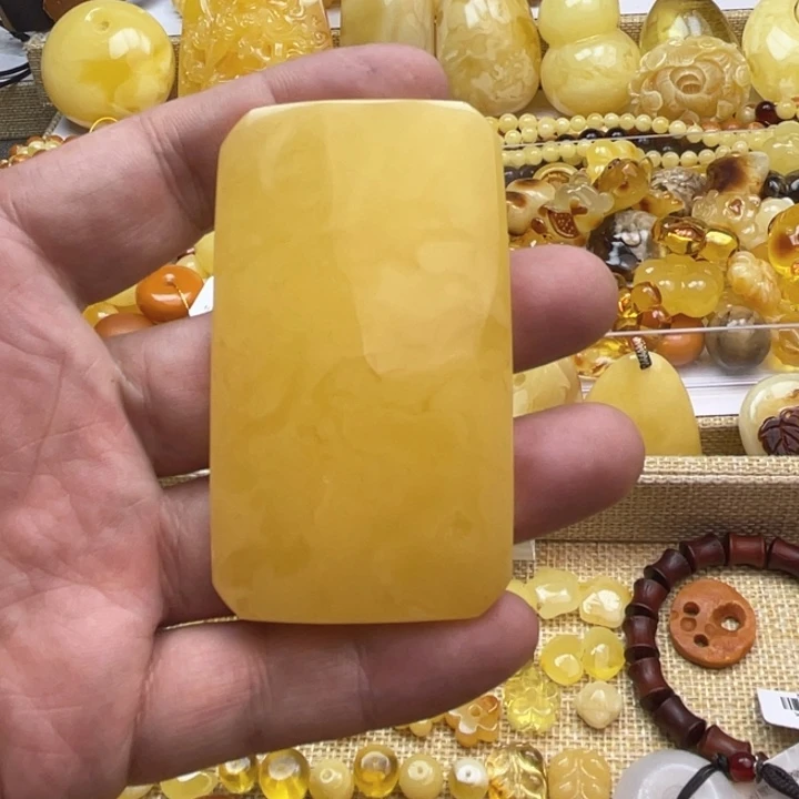 蜜蜡手串未镶嵌吊坠