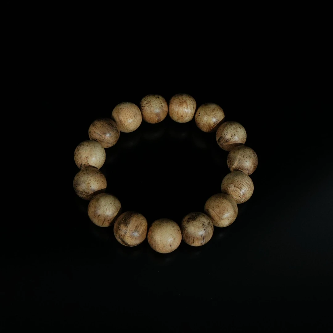 DY-A8031 雅加达花珠沉香手串 1.4cm9.14g