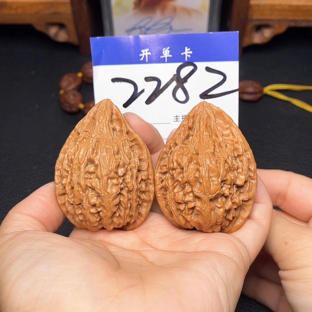 把件文玩核桃坐佛42尺。 无刀