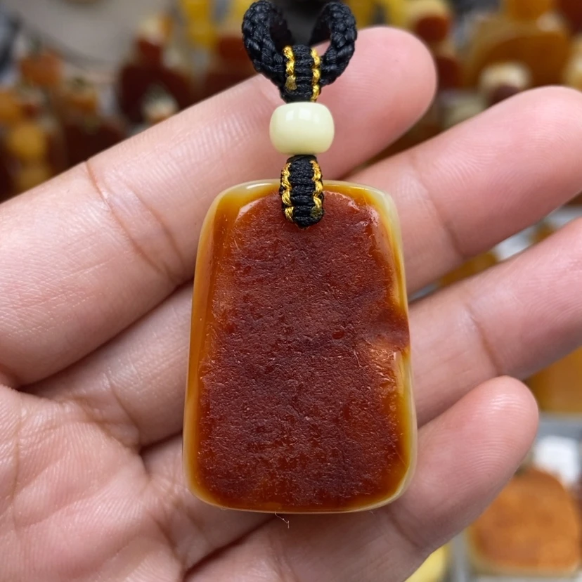 【闪购商品】琥珀颈饰未镶嵌