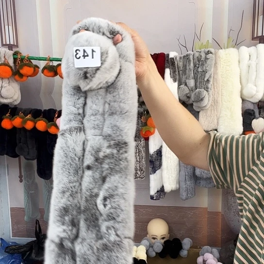 兔皮兔毛烟灰色微博。