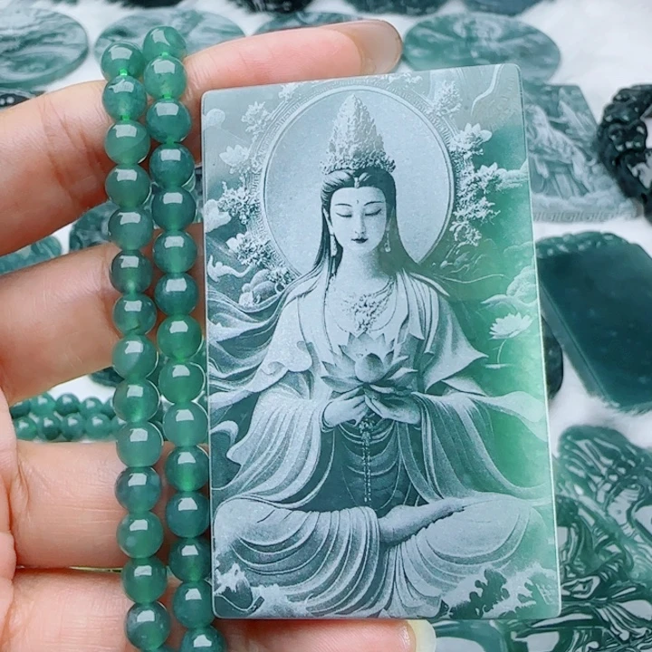 翡翠未镶嵌颈饰多样性发货天然的A货翡翠