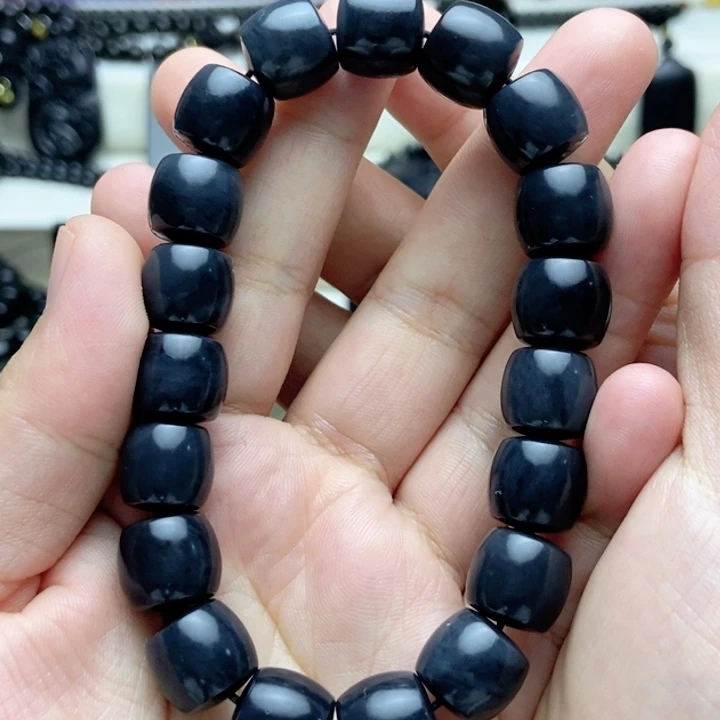 未镶嵌手链和田玉（墨玉）卡12精工直切手串