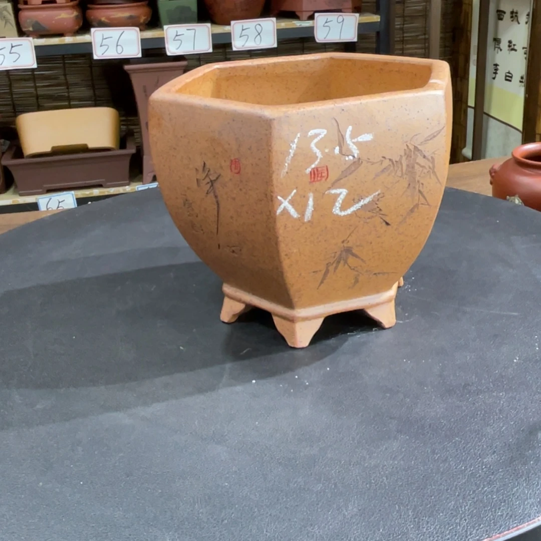 紫砂花盆紫砂和白