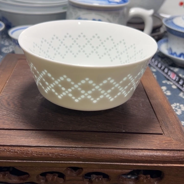 陶瓷纯白雕刻5寸直口饭碗