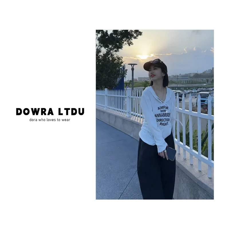 朵拉【漫度周末】2025年秋季新款AI连帽百搭长袖T恤女 016-90877