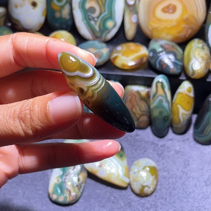 玛瑙/玉髓珠宝奇石未镶嵌