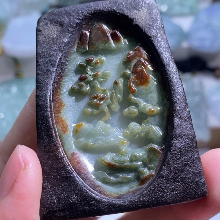 【闪购商品】颈饰未镶嵌翡翠山水