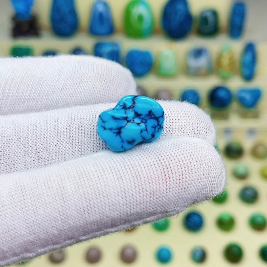 绿松石绿松石未镶嵌