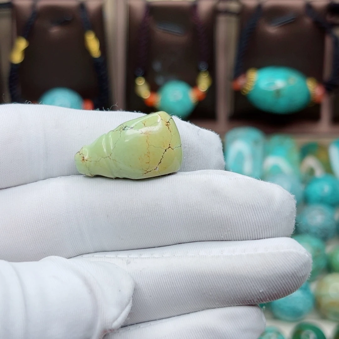 绿松石未镶嵌纯天然原矿绿松石