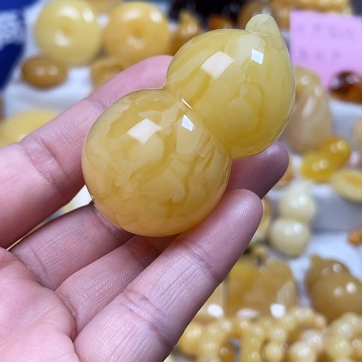蜜蜡裸石未镶嵌黄白花立体葫芦