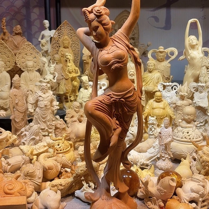 黄杨木超大号飞天