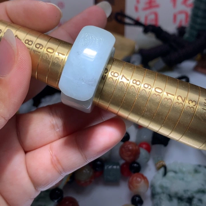 翡翠未镶嵌颈饰保真天然A货翡翠