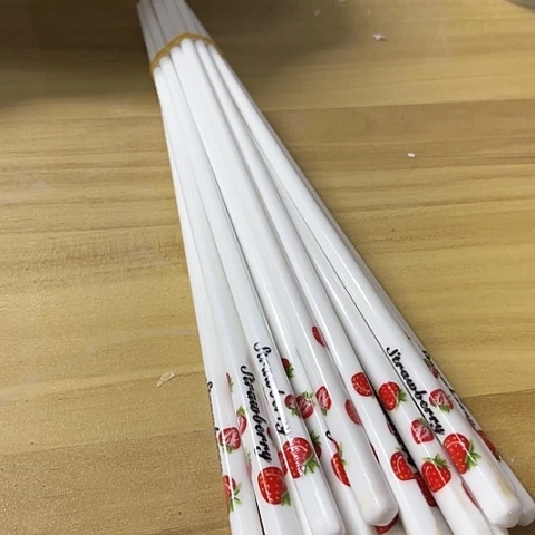 微瑕，不能明火，筷子10双草莓