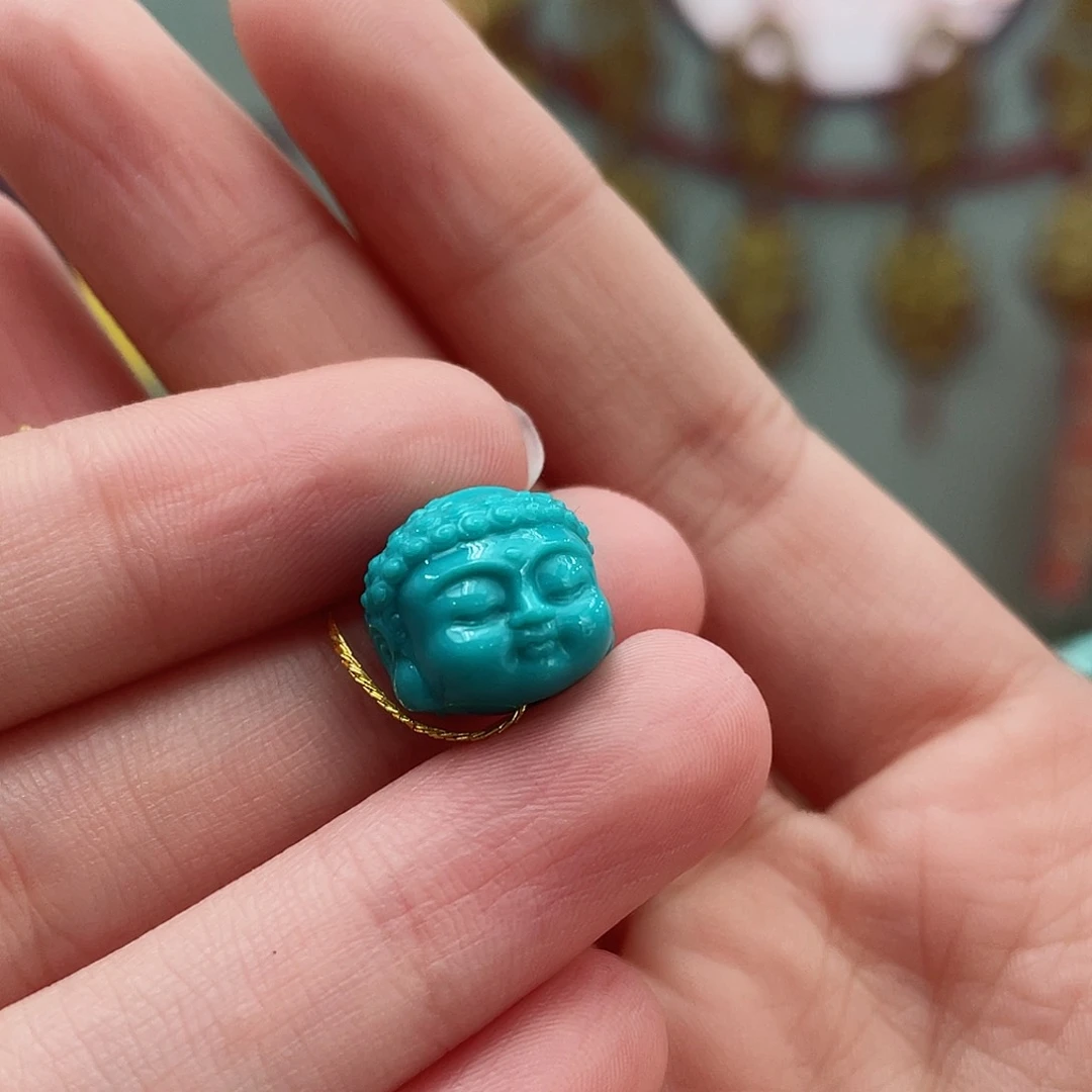 绿松石颈饰未镶嵌