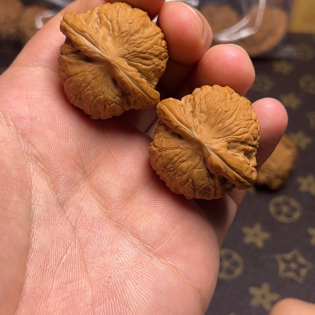 ╲****文玩核桃把件37乾隆磨