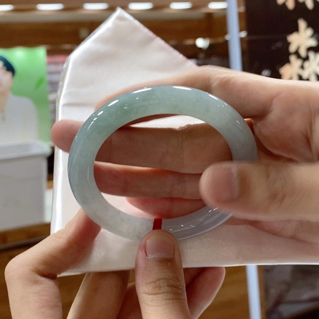 翡翠手镯未镶嵌买断