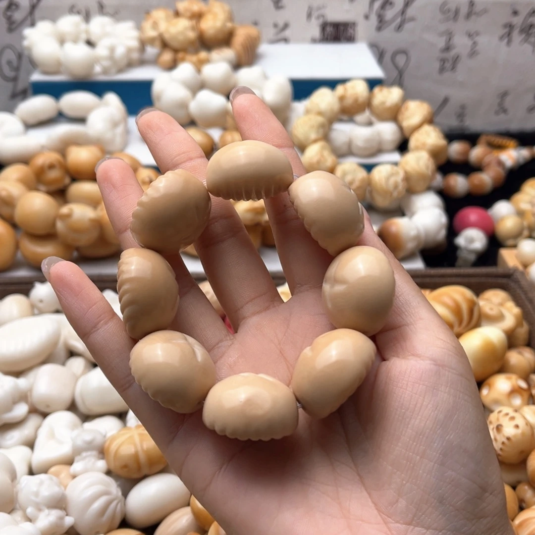 吊坠菩提根/象牙果卡2627