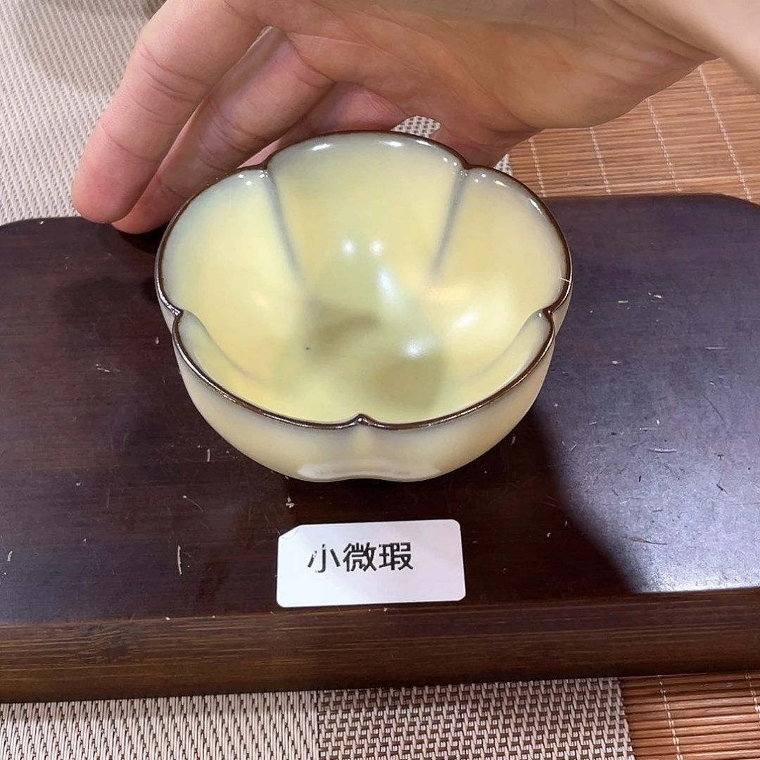 瓷片。。。。。。。。。。。。