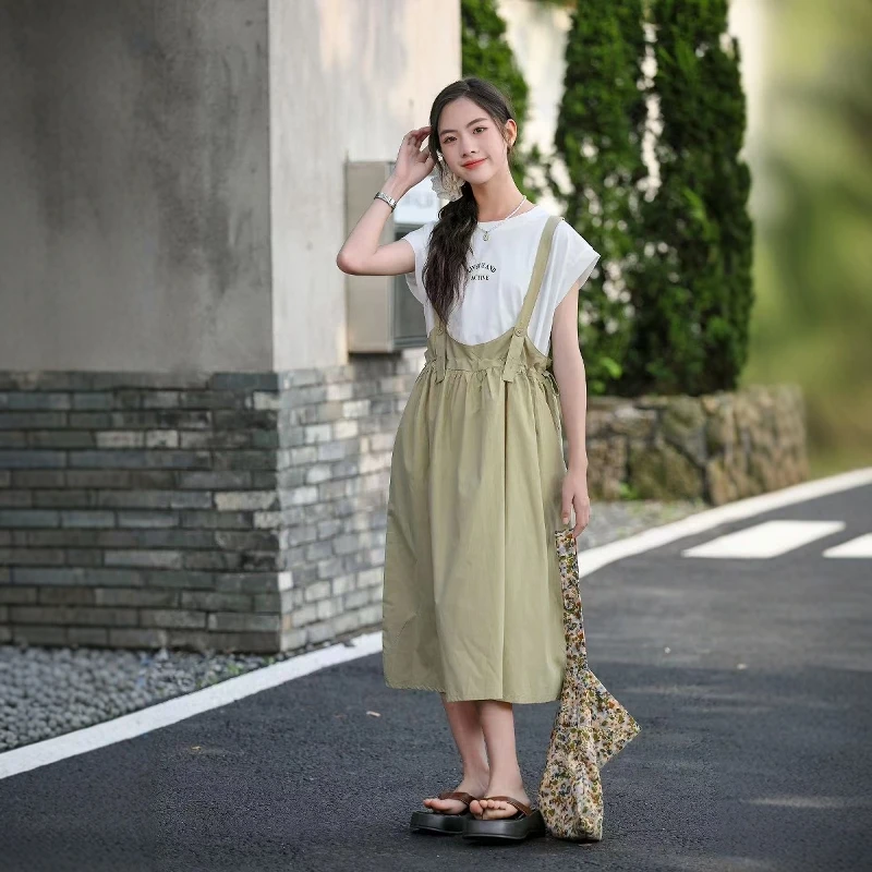 24052  夏款印花字母LIVE T恤背带裙两件套