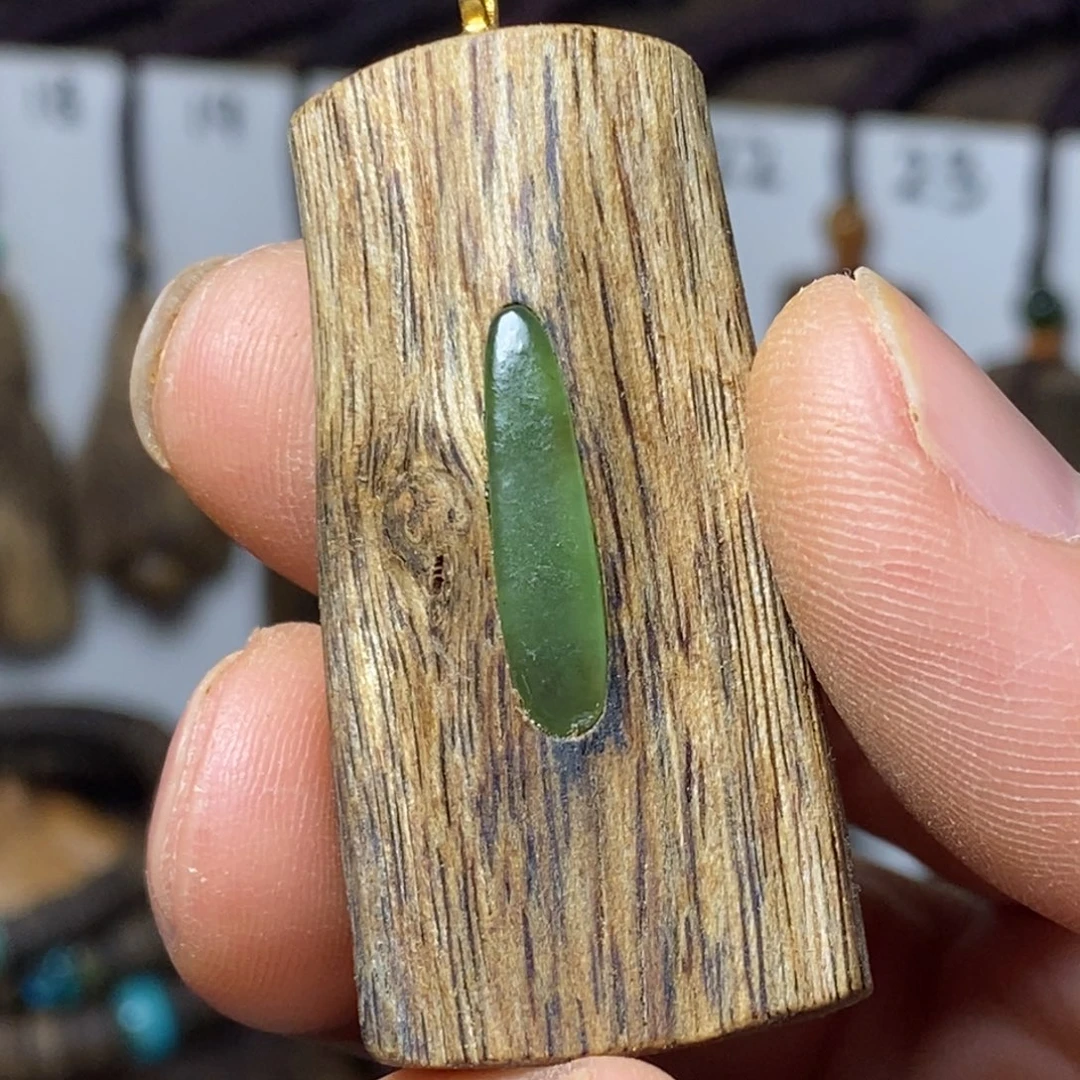 沉香沉香碎屑牌子