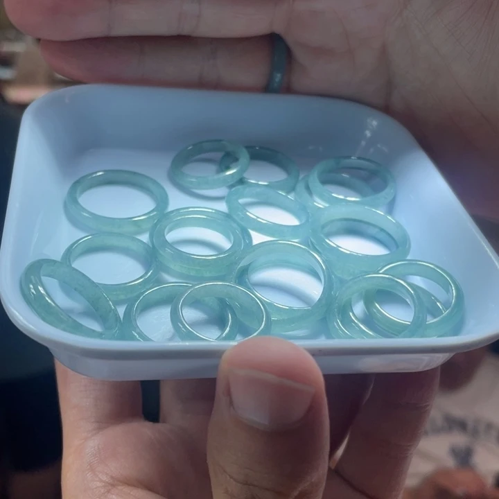 翡翠戒指未镶嵌多样性一件裸发