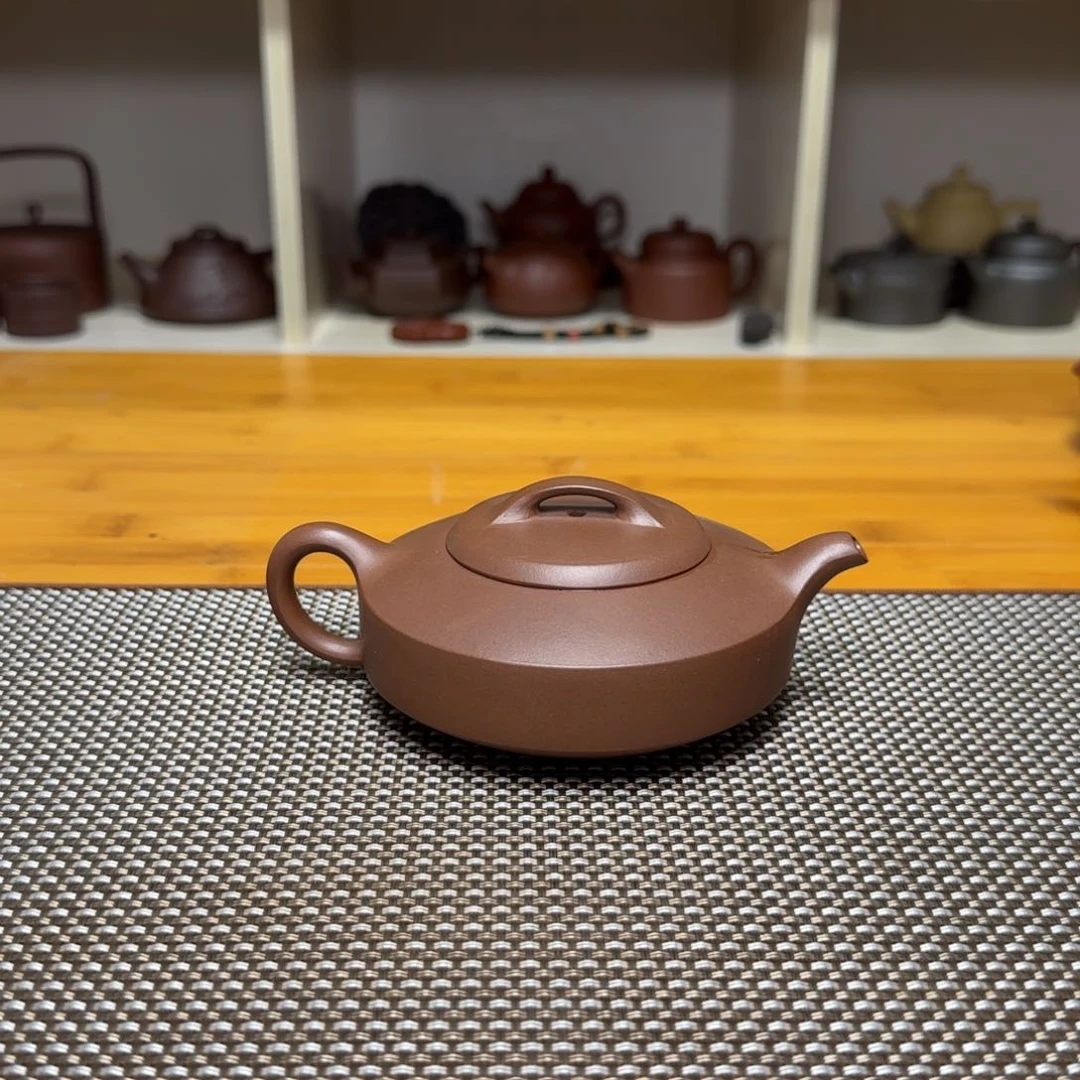 传***奇茶壶紫砂半手工微瑕扁石壶160ml