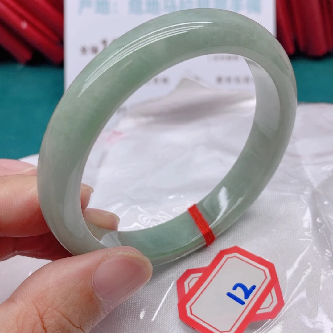 翡翠手镯未镶嵌博****工122222222222