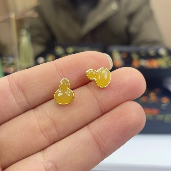 和田玉银S925镶嵌耳饰