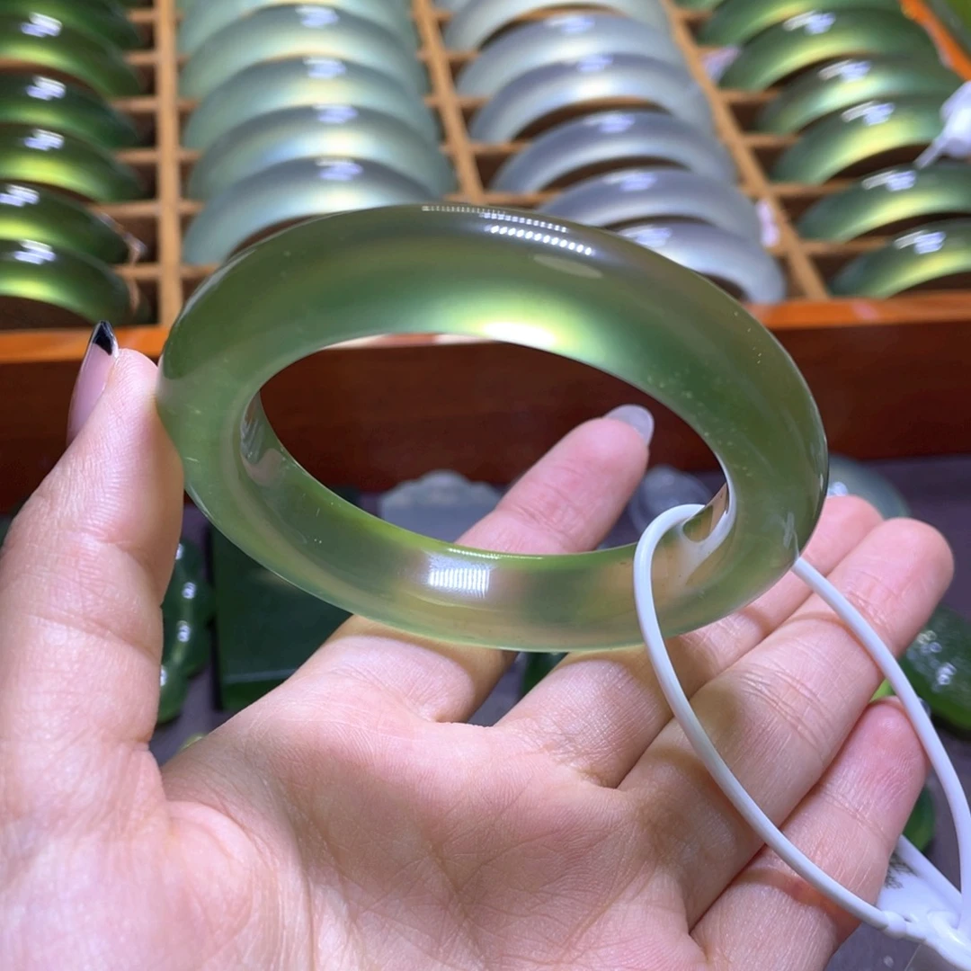 未镶嵌蛇纹石玉手镯54