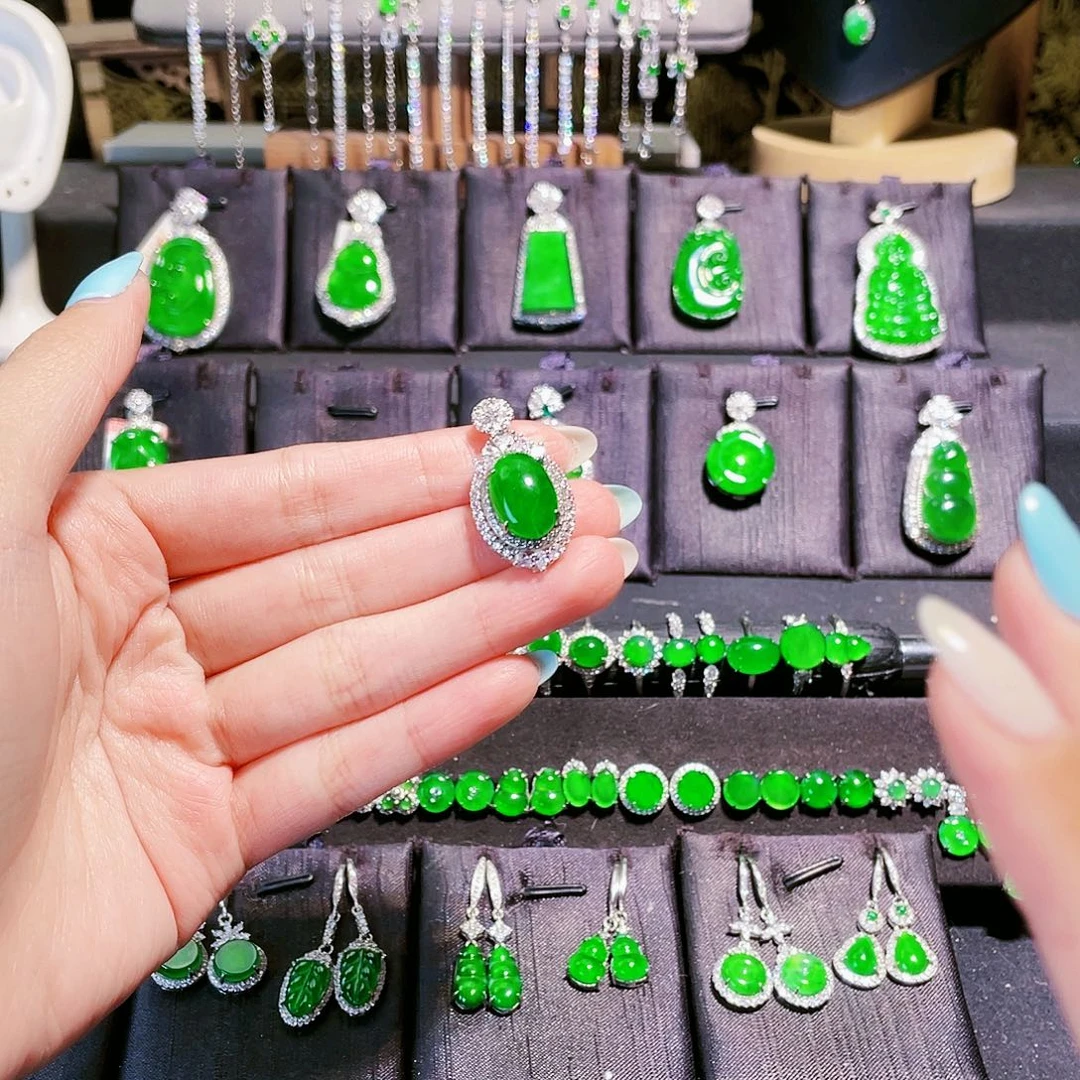 福***笑翡翠银S925镶嵌颈饰蛋面