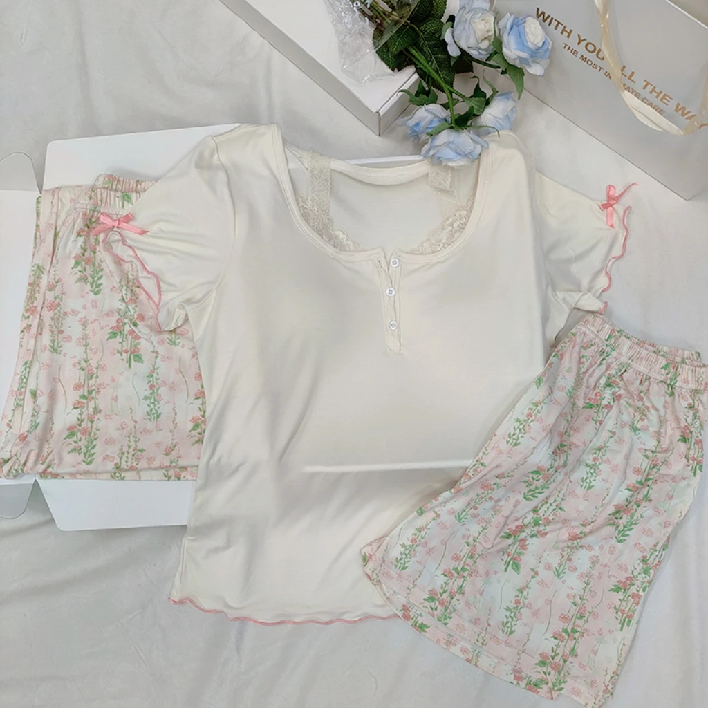 2025年夏季新款透气高端卡通印花短袖可外穿家居服三件套睡衣女士