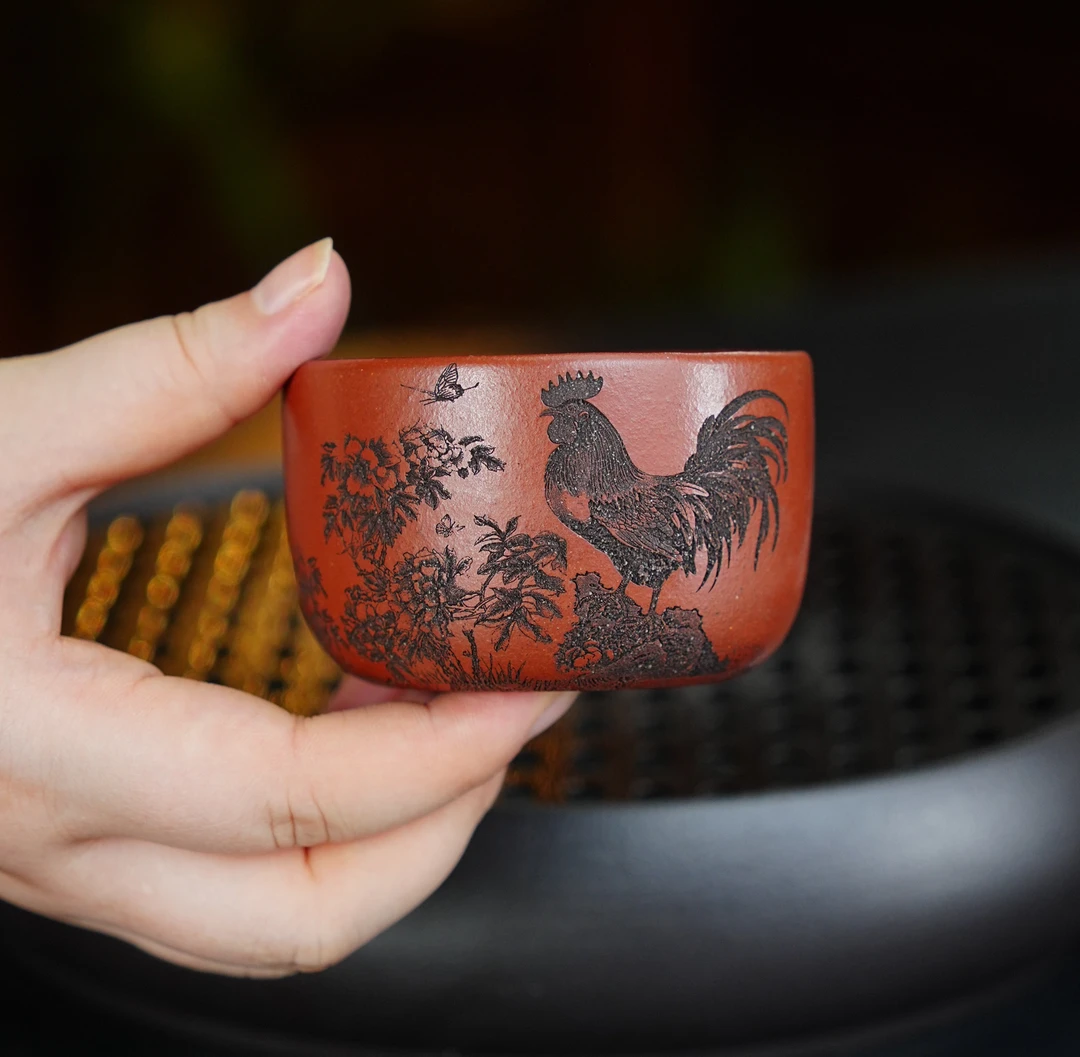 宜兴全手工紫砂茶具原矿紫玉金砂单杯手工刻绘公鸡紫砂主人杯888