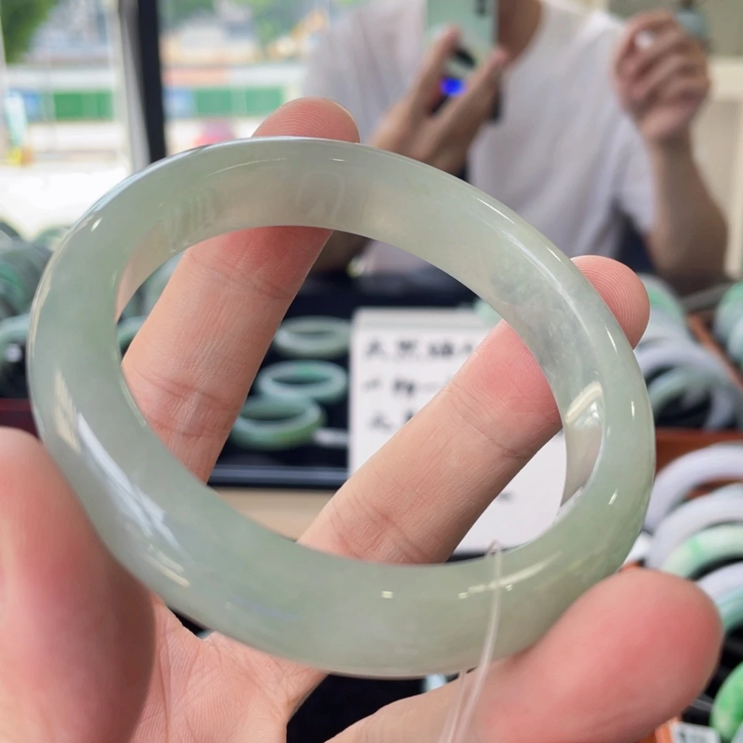 未镶嵌手镯翡翠7800