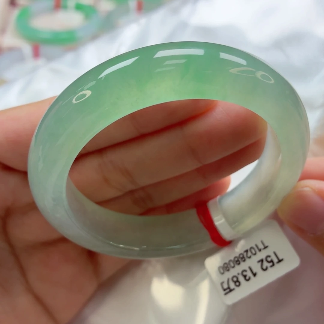 翡翠未镶嵌手镯52号冰甜绿起荧光99