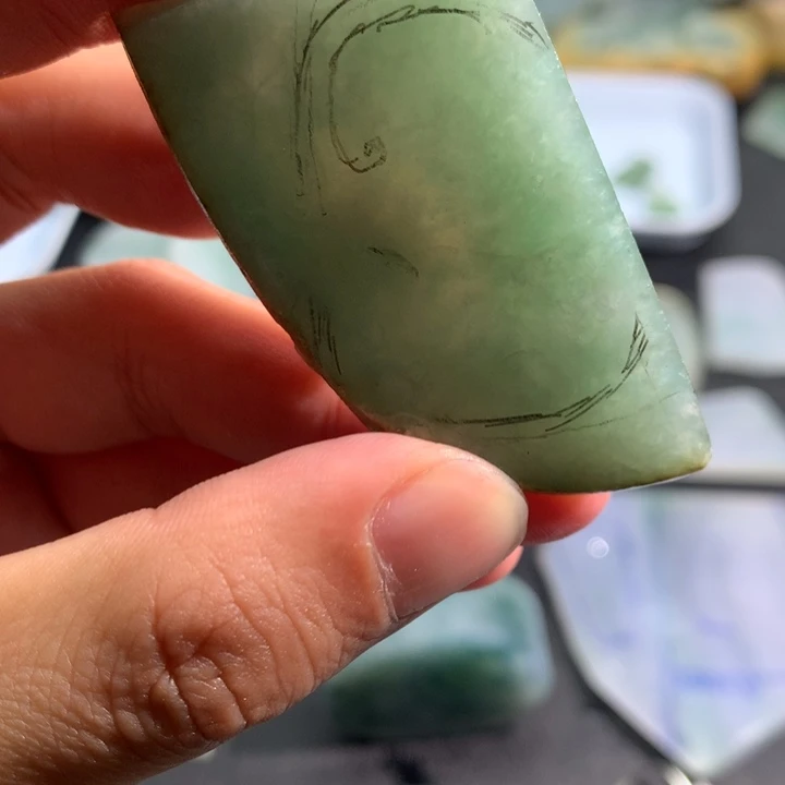 定制翡翠未镶嵌天然翡翠